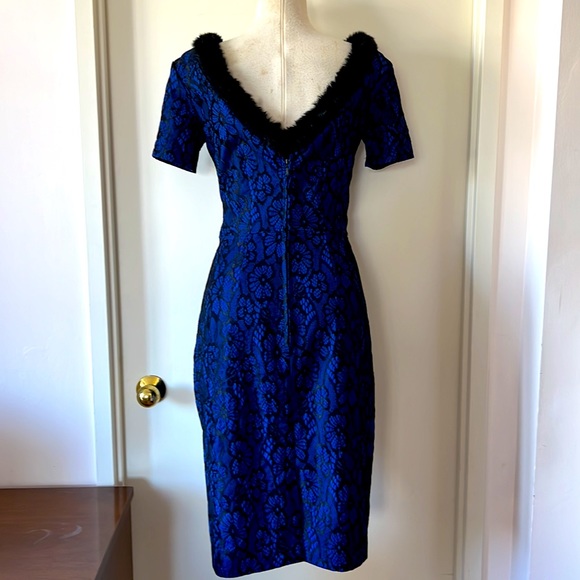 💕Tatyana Cobalt Blue Floral Intarsia w Faux Fur Trim M EUC💕 - Picture 4 of 12